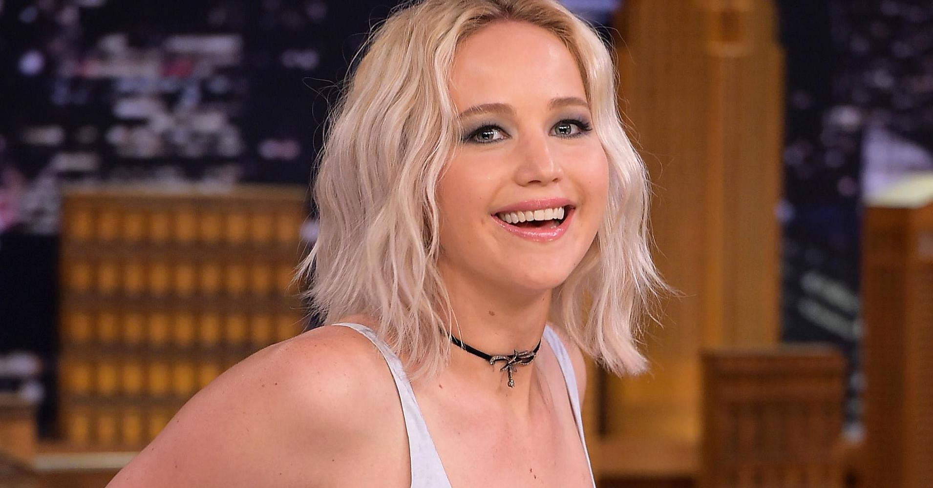 Jennifer Lawrence scena nudo