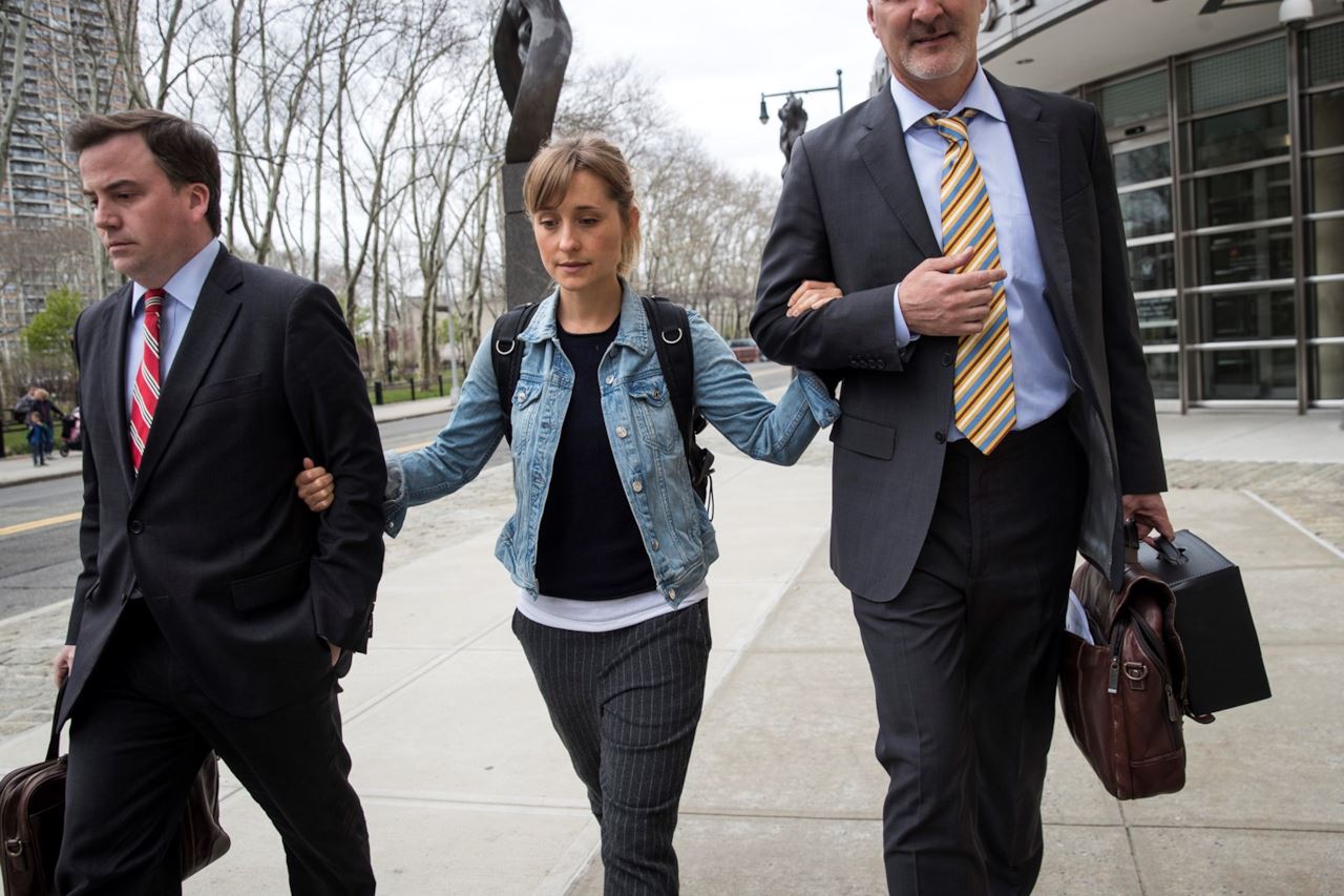 allison mack arresto